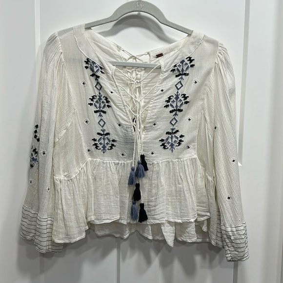Free People Lace-Up White Top Size Medium - Picture 1 of 9